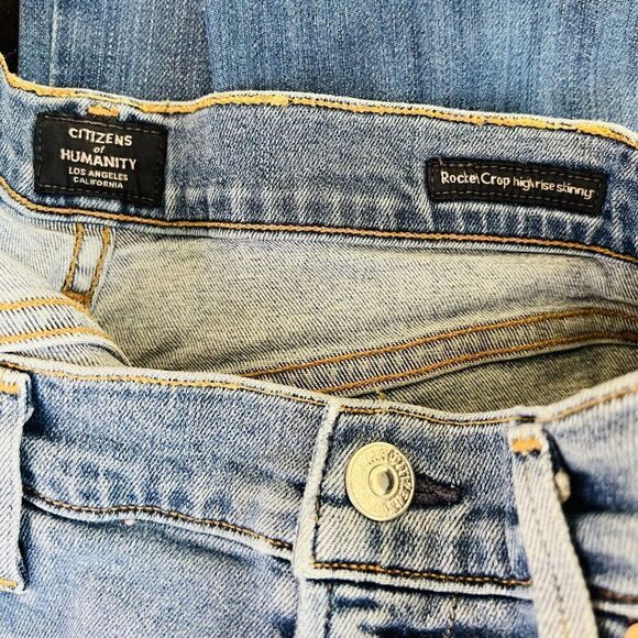 Citizens Of Humanity Rocket Crop High Rise Jeans with Textural Side Stripe - Picture 7 of 8